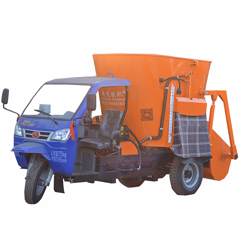 Agricultural 4m³ Self Propelled Tmr Feed Mixer with Loader