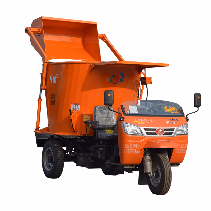 Durable 4m³ Self Propelled Tmr Mixer with Integrated Loader for Dairy Farm