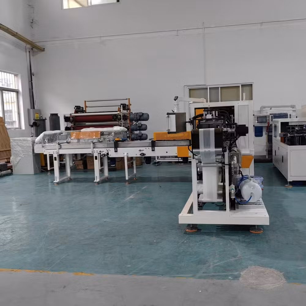 Automatic Docking OEM ODM Custom Bottom-Feed V-Fold Facial Tissue Machine