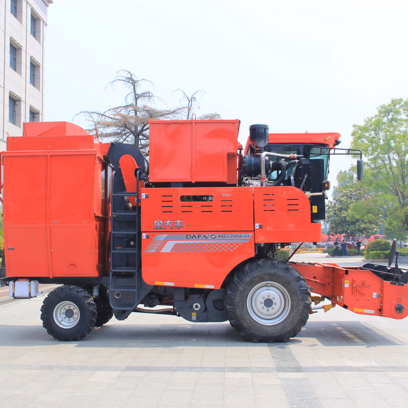 High-Performance Peanut Harvester Machine with 4WD Hydraulic Drive