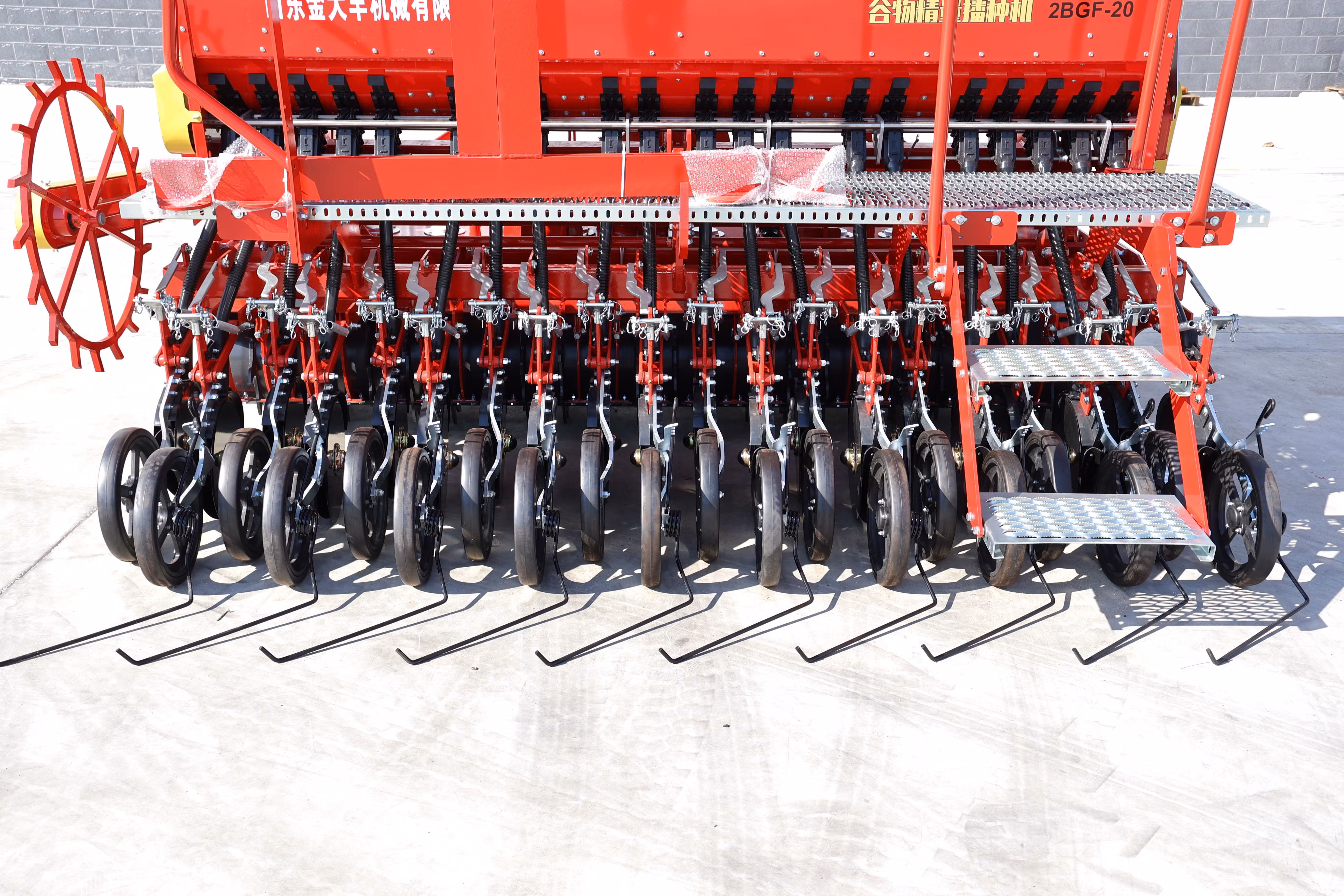 High-Performance Manual Wheat Seeder for 20 Rows Planting