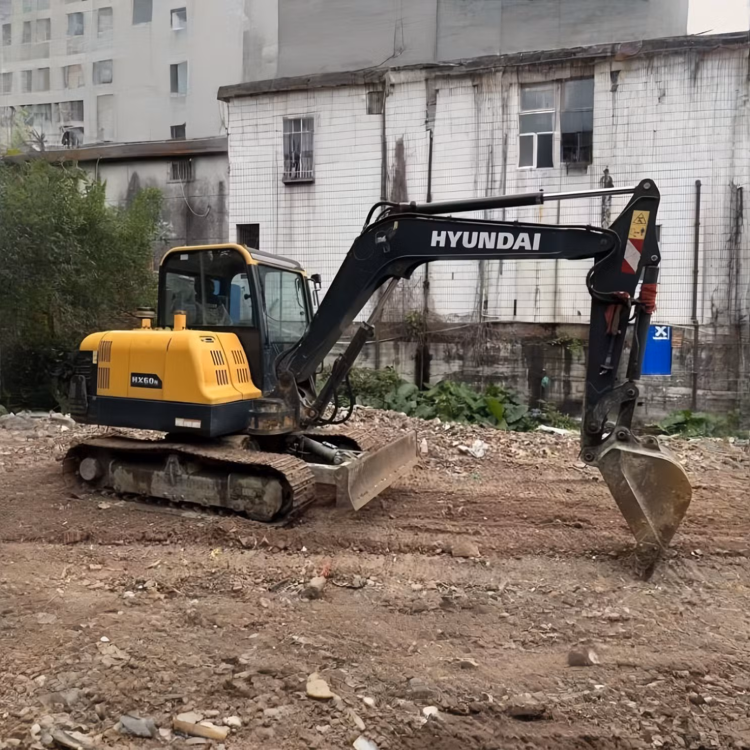 Quality Used Hyundai Hx60n Excavator - 6 Ton, Made in Korea