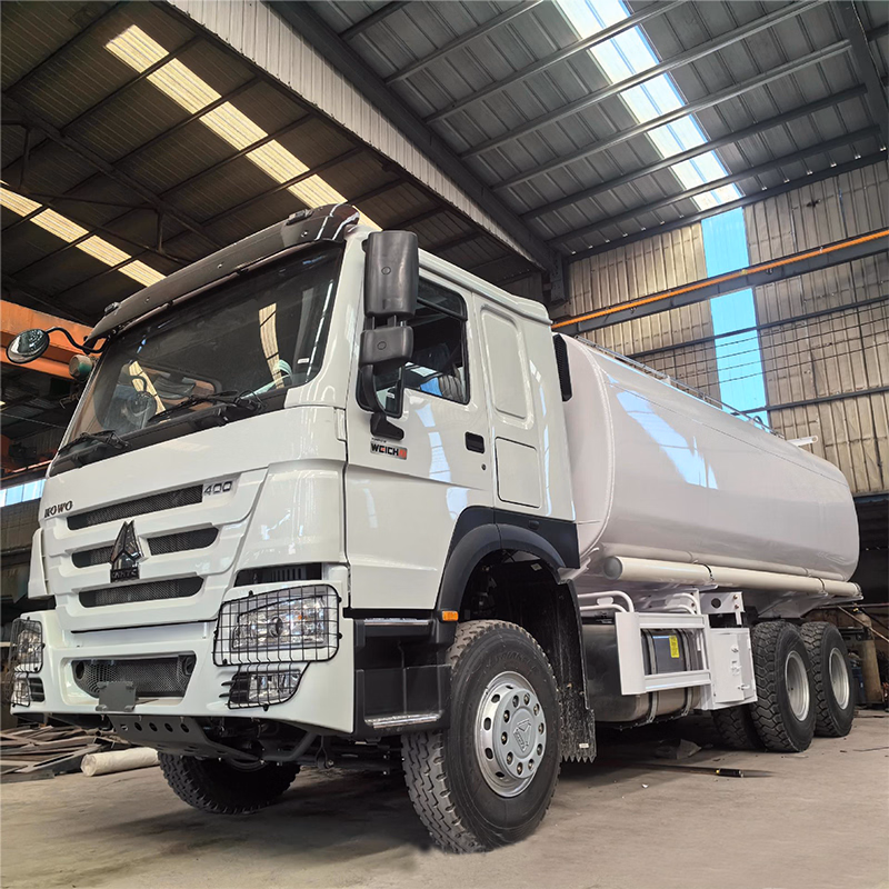 Sinotruk HOWO 6X4 Tipper Fuel Tanker 280HP