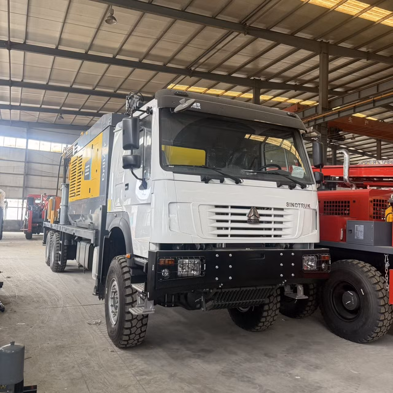 Powerful New Sinotruk HOWO 6×4 Truck-Mounted Water Well Drilling Truck 371HP Diesel Engine Euro2 for Sale to Africa