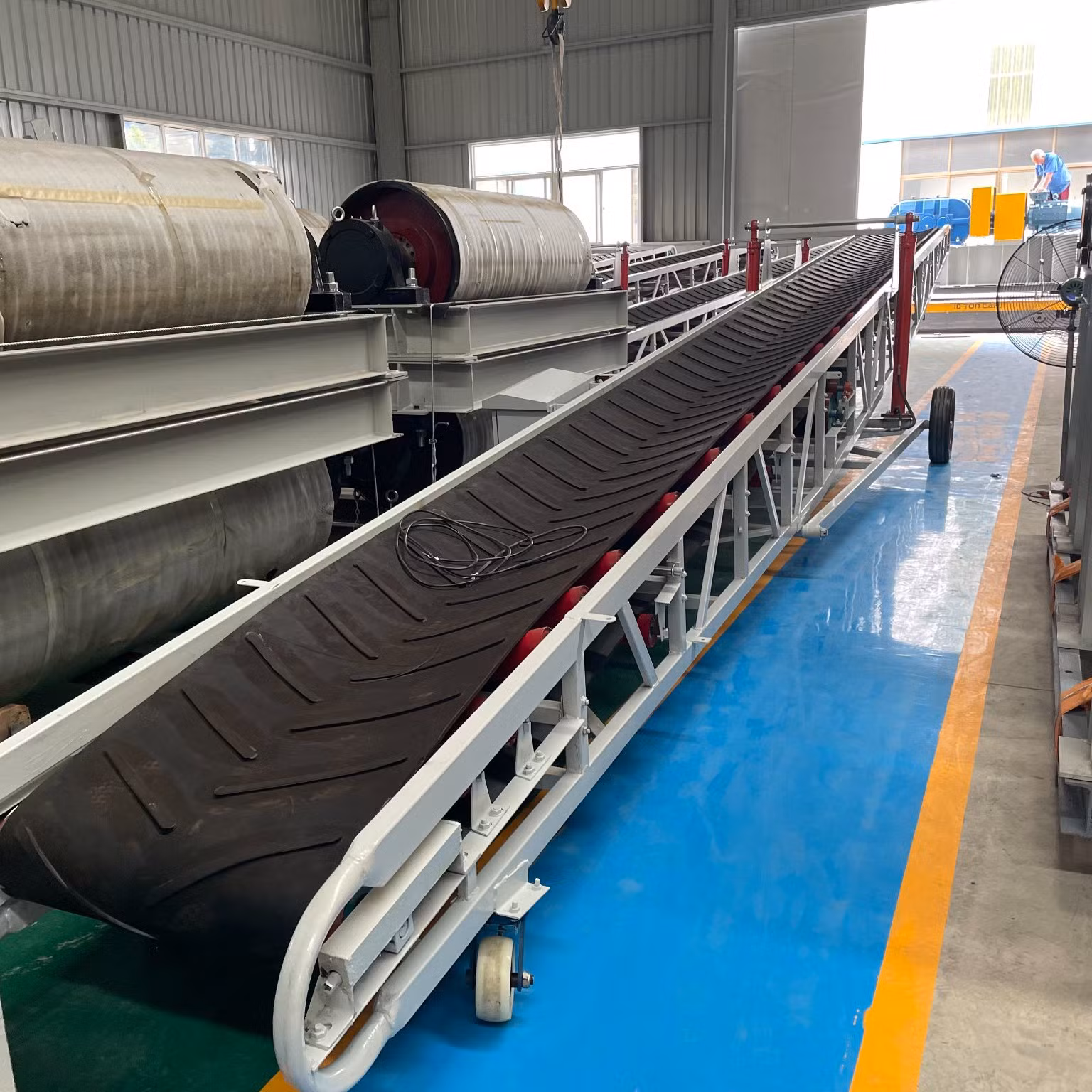 Durable Movable Belt Conveyor for Grain Handling Solutions