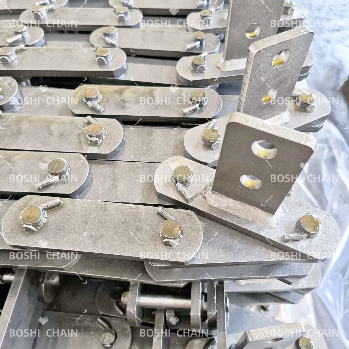 Customized Scraper Chain Solutions for Tailored Industrial Conveyor Needs