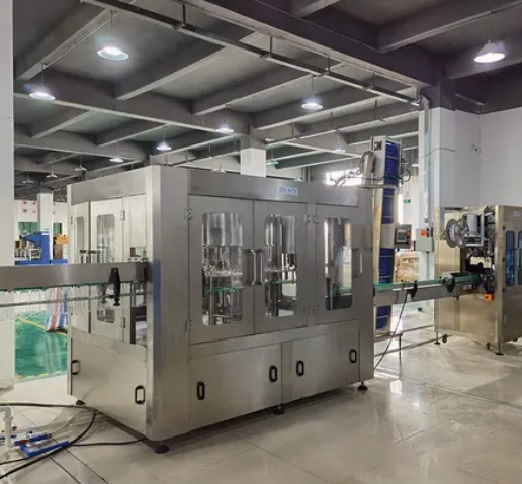 CSD Rinsing Filling Capping Machine with Pet Bottled 24000bph